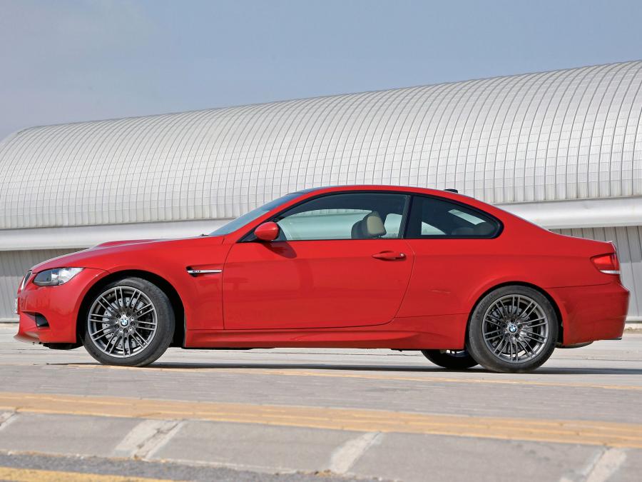  BMW M3 Coupe (E92) 2007 года  (фото 12 из 44)